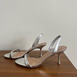 Steve Madden Silver Metallic Heels NWT